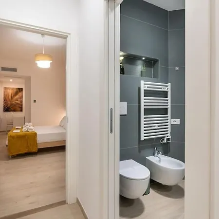 Daire Metro A 1 Min - Casa Elegante - 3 Bagni En *