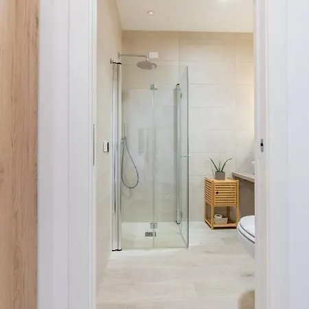 Metro A 1 Min - Casa Elegante - 3 Bagni En