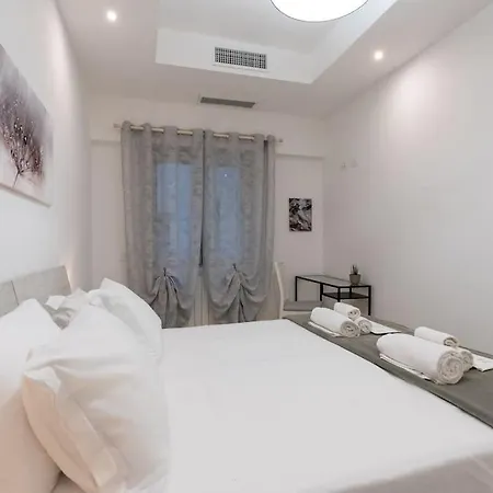 Metro A 1 Min - Casa Elegante - 3 Bagni En Apartamento